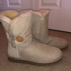 Cream Bailey Button Uggs